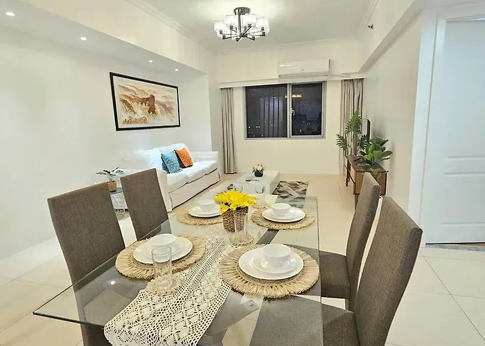 Apartment The Infinity Towers In Bgc - Spectacular 2br Near Hight Street *