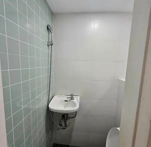 The Infinity Towers In Bgc - Spectacular 2br Near Hight Street
