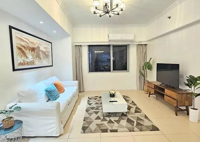 The Infinity Towers In Bgc - Spectacular 2br Near Hight Street Apartment Manila