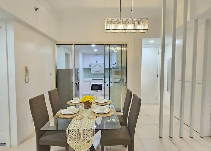 The Infinity Towers In Bgc - Spectacular 2br Near Hight Street *