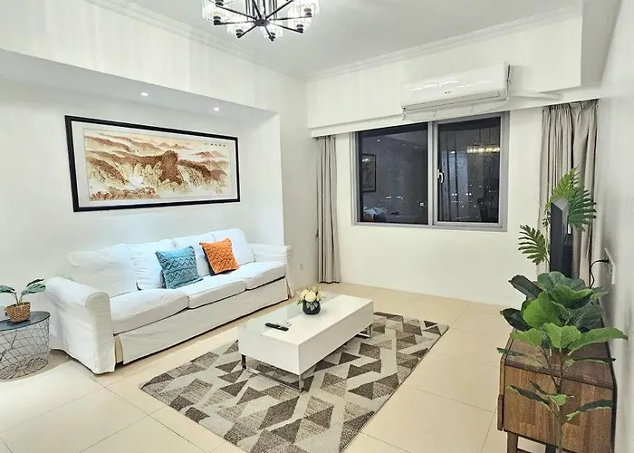 The Infinity Towers In Bgc - Spectacular 2br Near Hight Street Apartment Manila